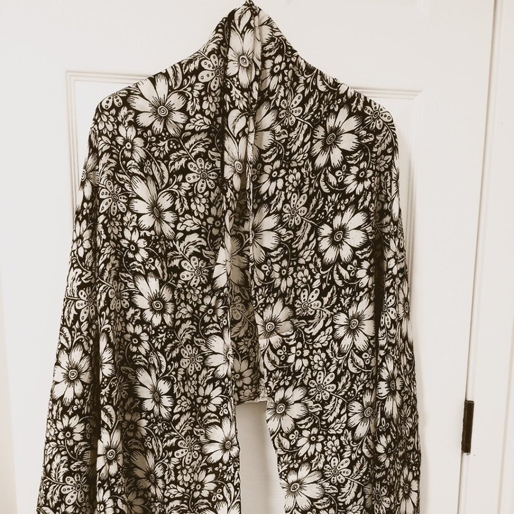 Black Cream Floral Stole Scarf Wrap